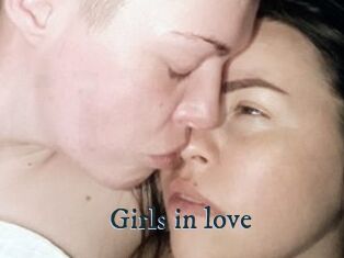 Girls_in_love