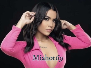 Miahot69